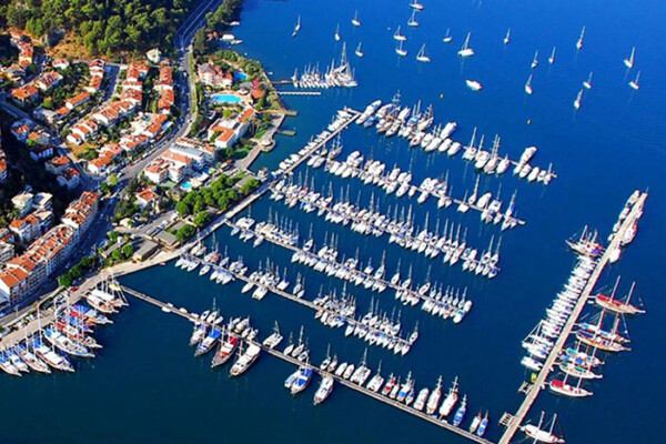 Ceny postoju jachtu w Grecji Chorwacji Turcji Włoszech