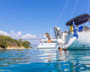 Czarter jachtu ze skipperem