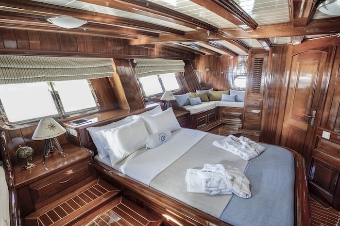 Rejs na specjalną okazję - master cabin na gulecie