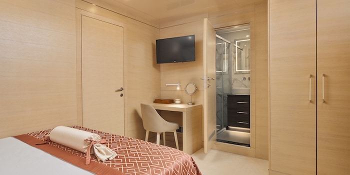 Kabina z prywatną łazienką - luksusowy jacht w Chorwacji