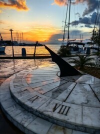 Wschód słońca w marinie Datca