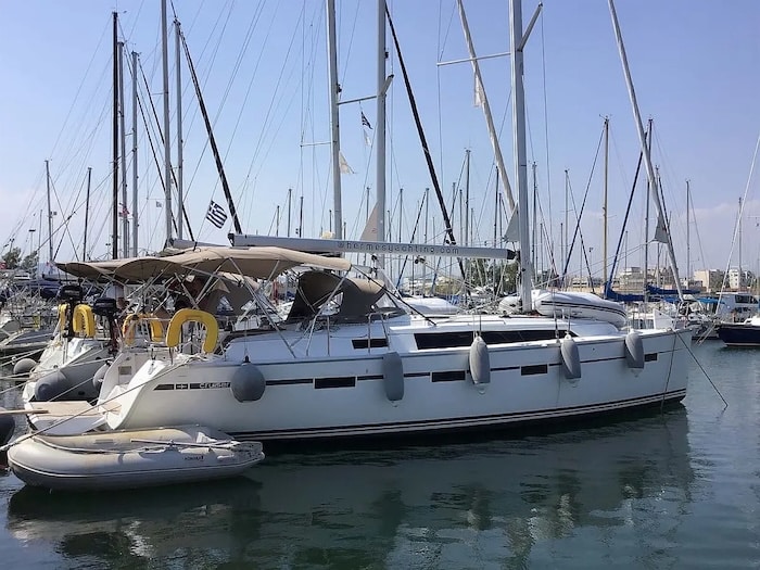 czarter-jachtu-w-Grecji-Bavaria-Cruiser-41-LEONIDAS.jpeg